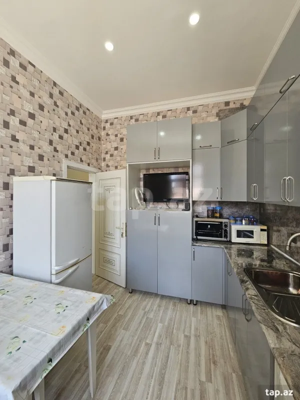 Satılır 3 otaqlı həyət evi