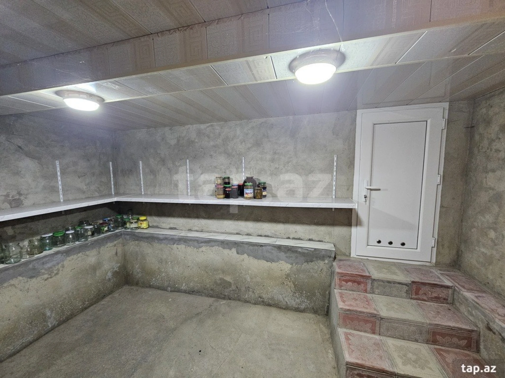 Satılır 3 otaqlı həyət evi