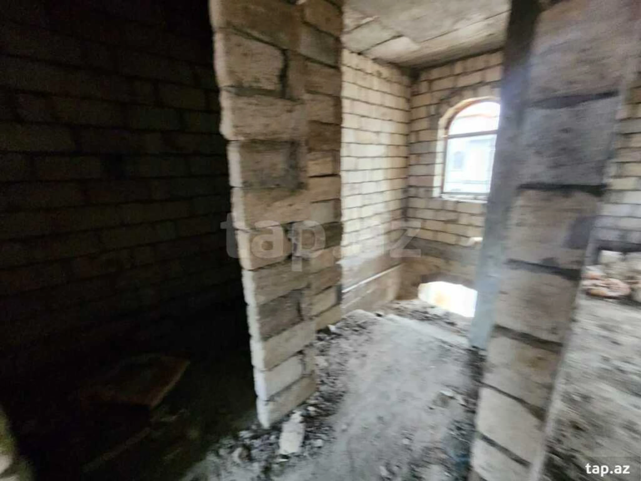 Satılır 2 otaqlı yeni tikili 80 m²