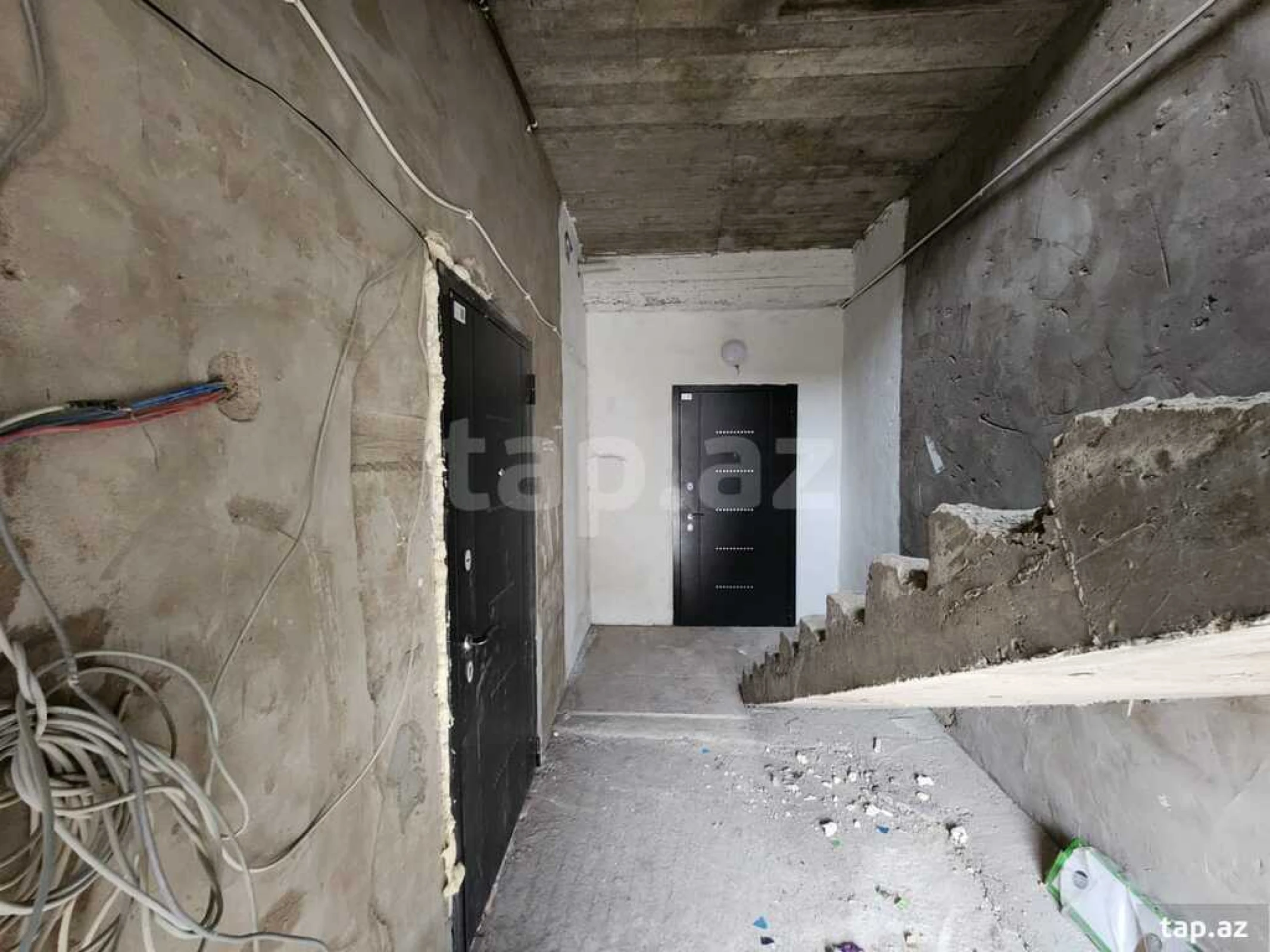 Satılır 2 otaqlı yeni tikili 80 m²