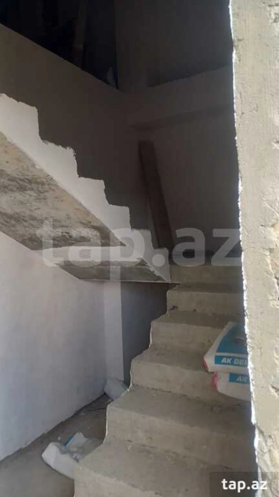 Satılır 1 otaqlı yeni tikili 40 m²