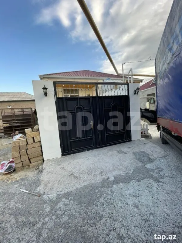Satılır 3 otaqlı həyət evi