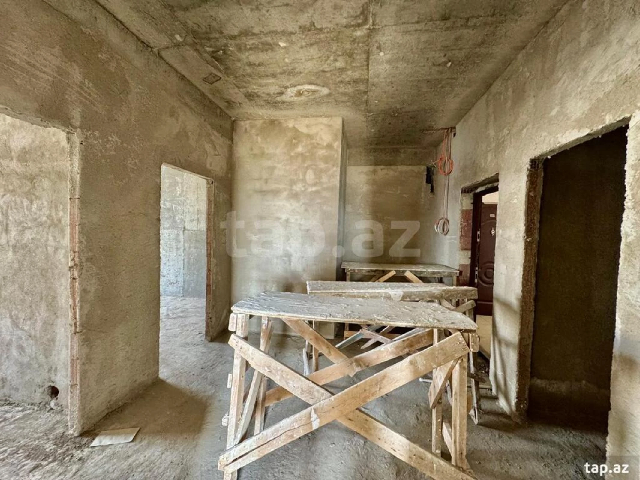 Satılır 3 otaqlı yeni tikili 130 m²