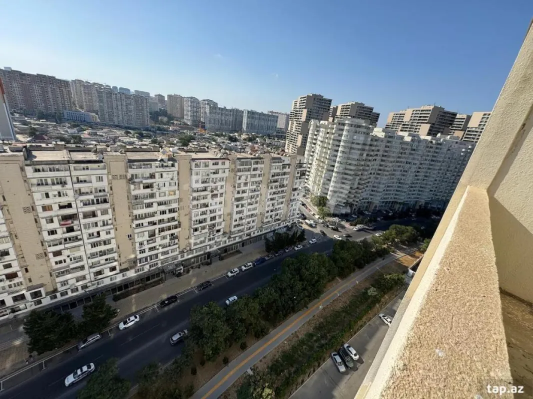 Satılır 3 otaqlı yeni tikili 130 m²