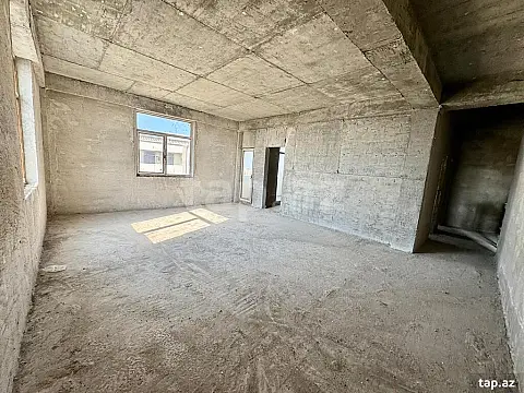 Satılır 3 otaqlı yeni tikili 130 m²
