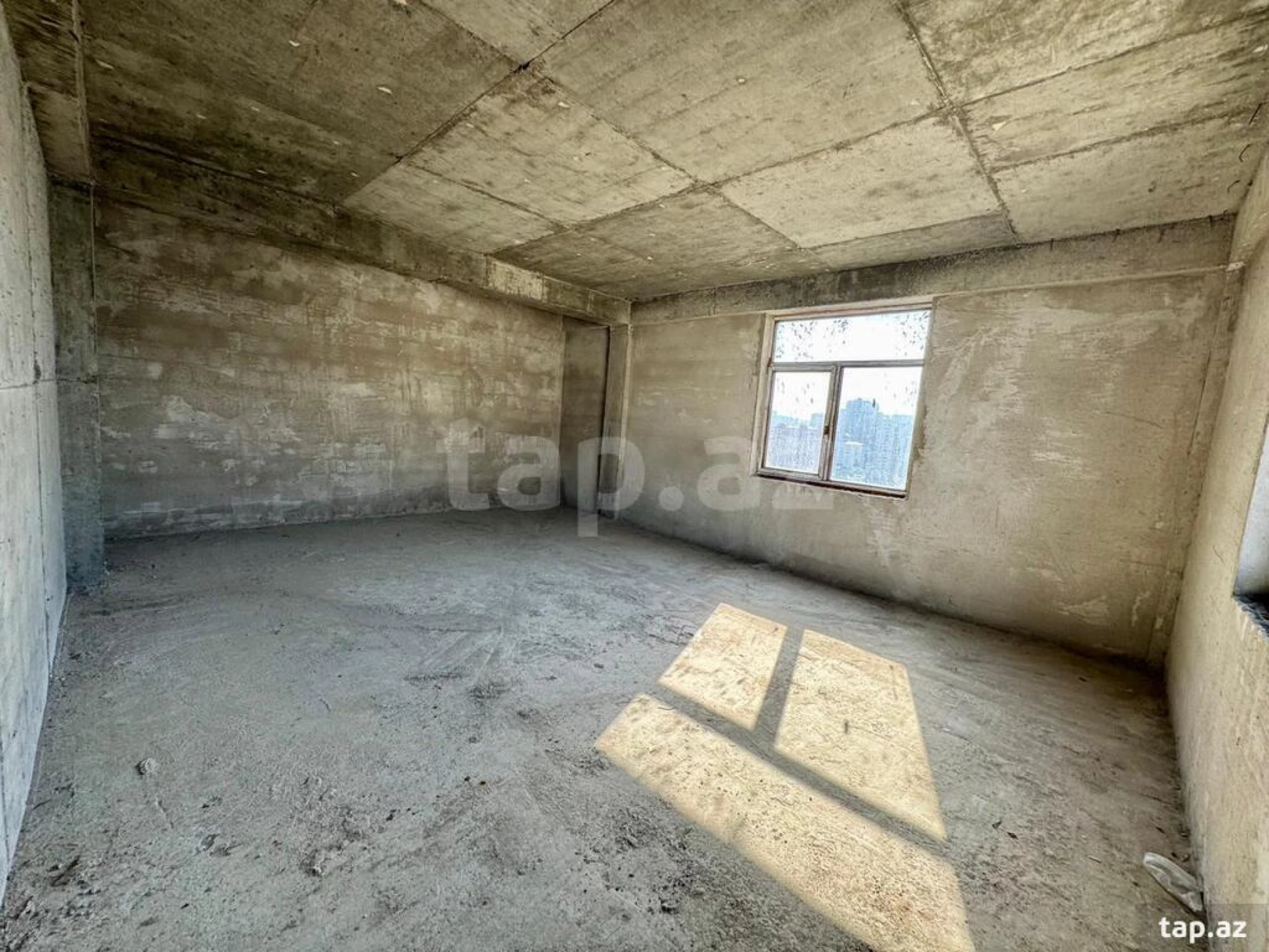 Satılır 3 otaqlı yeni tikili 130 m²