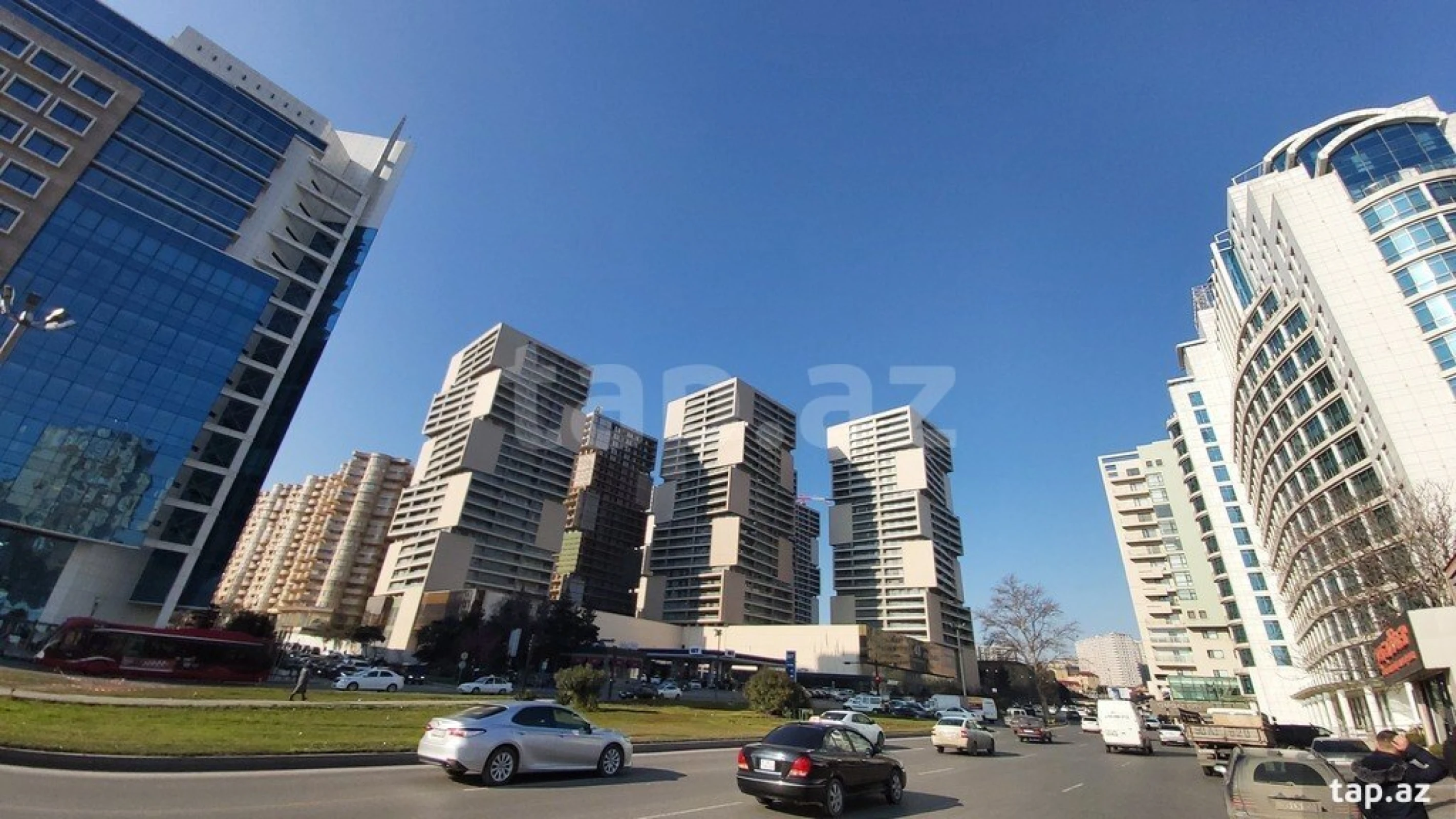 Satılır 3 otaqlı yeni tikili 130 m²