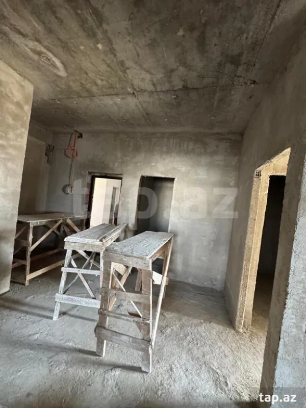 Satılır 3 otaqlı yeni tikili 130 m²