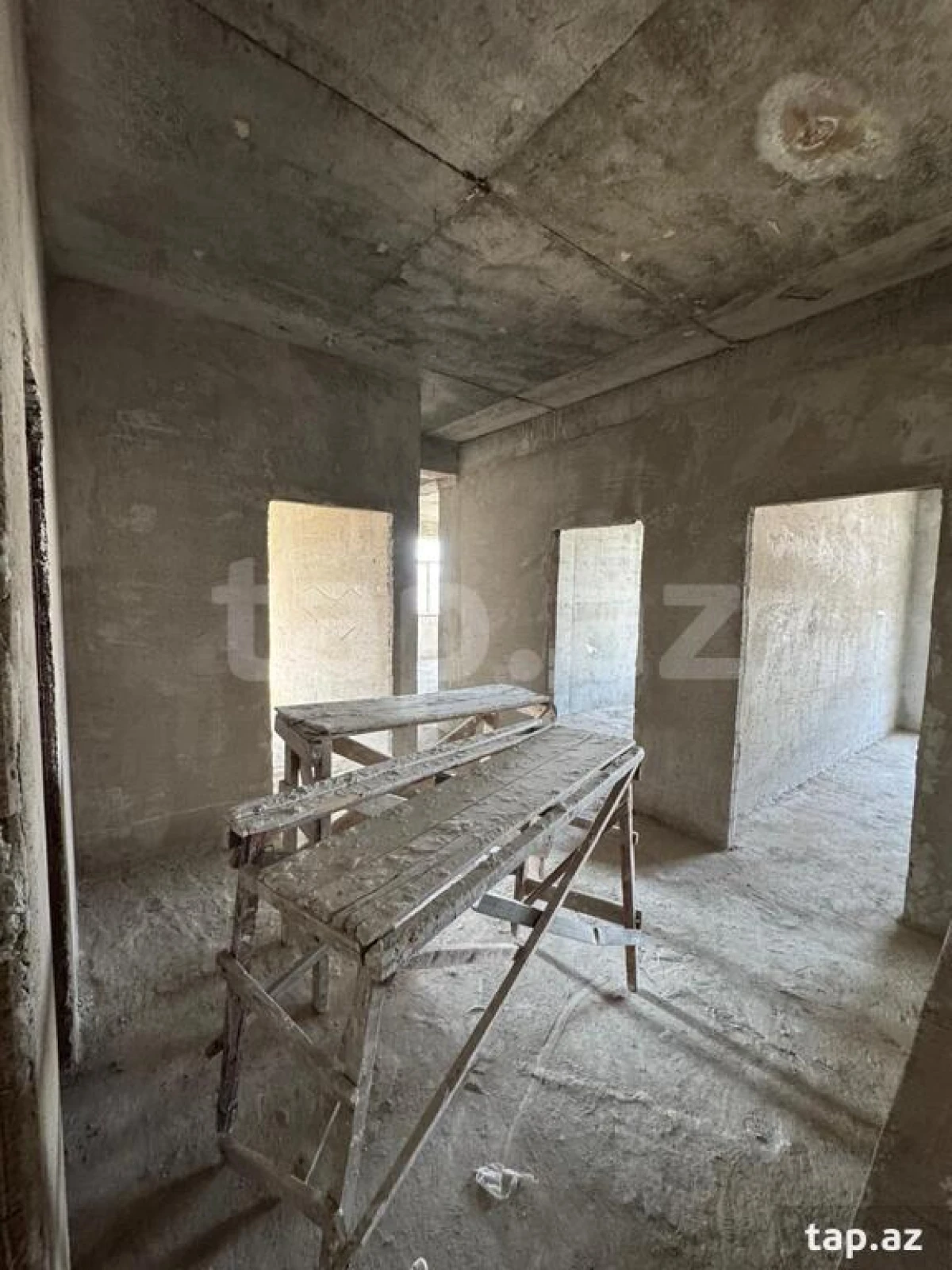 Satılır 3 otaqlı yeni tikili 130 m²