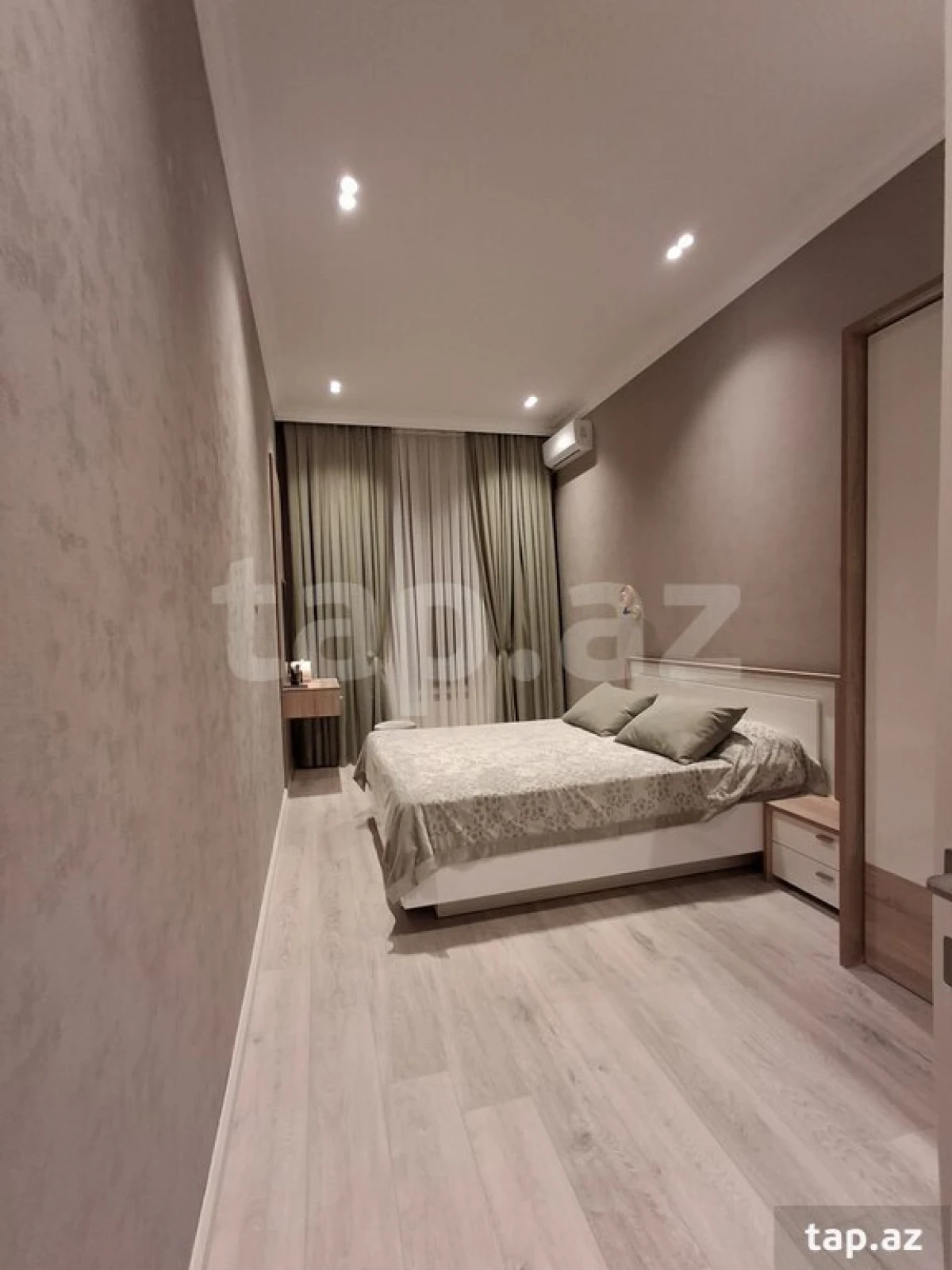 Satılır 2 otaqlı mənzil 55 m²