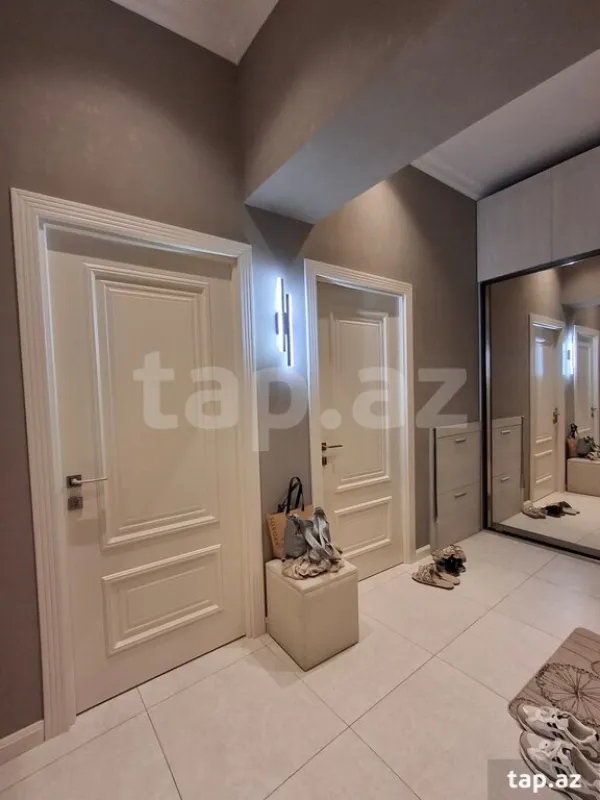 Satılır 2 otaqlı mənzil 55 m²