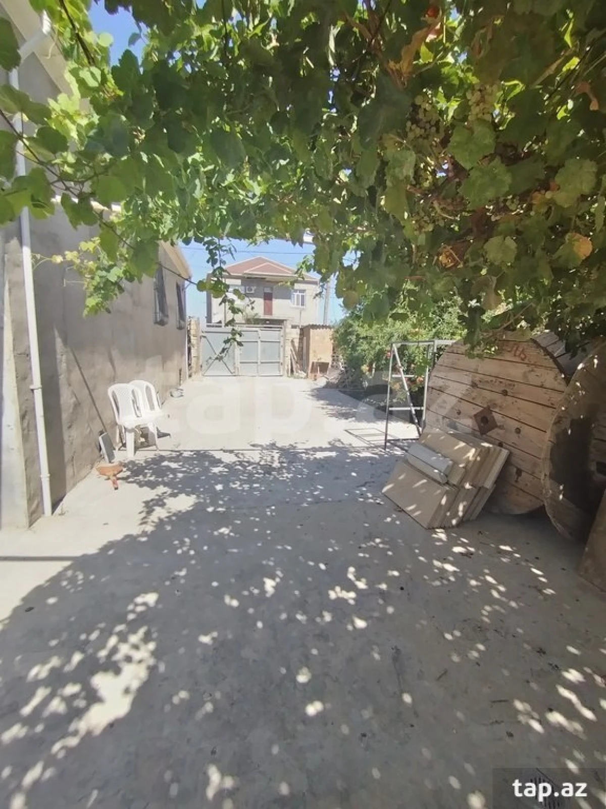 Satılır 4 otaqlı həyət evi