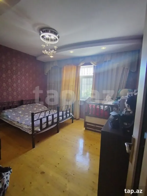 Satılır 4 otaqlı həyət evi
