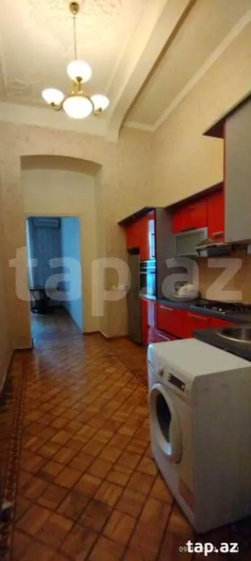 Kirayə verilir 2 otaqlı mənzil 70 m²