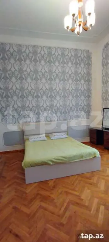 Kirayə verilir 2 otaqlı mənzil 70 m²