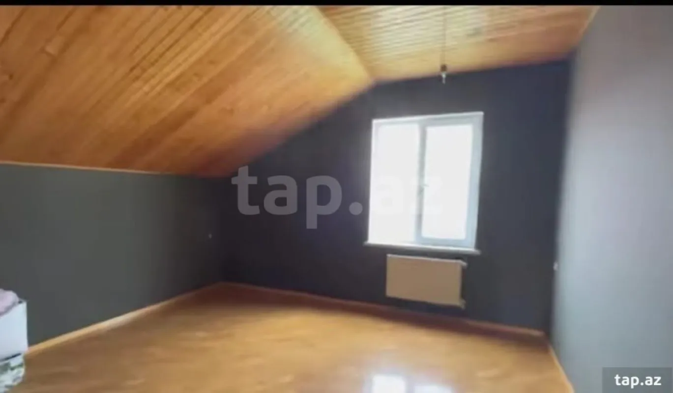 Satılır 6 otaqlı həyət evi 240 m²