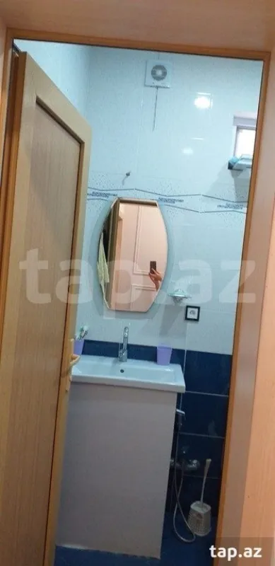 Satılır 6 otaqlı həyət evi 240 m²