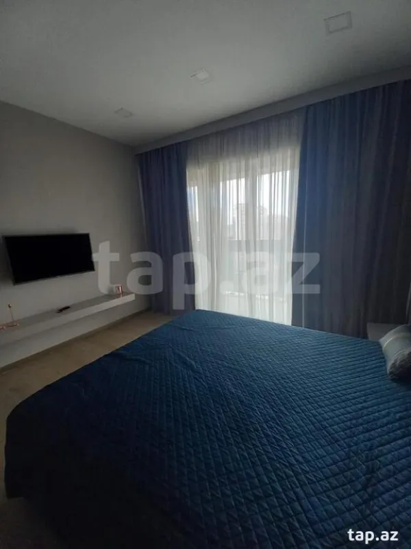 Satılır 3 otaqlı yeni tikili 125 m²