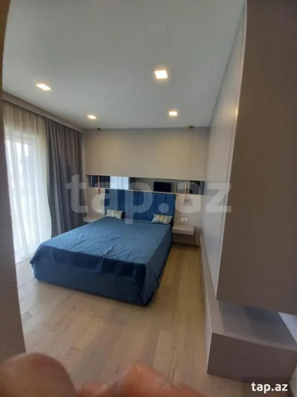 Satılır 3 otaqlı yeni tikili 125 m²