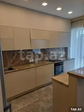 Satılır 3 otaqlı yeni tikili 125 m²