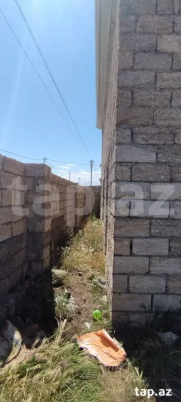 Satılır 4 otaqlı həyət evi