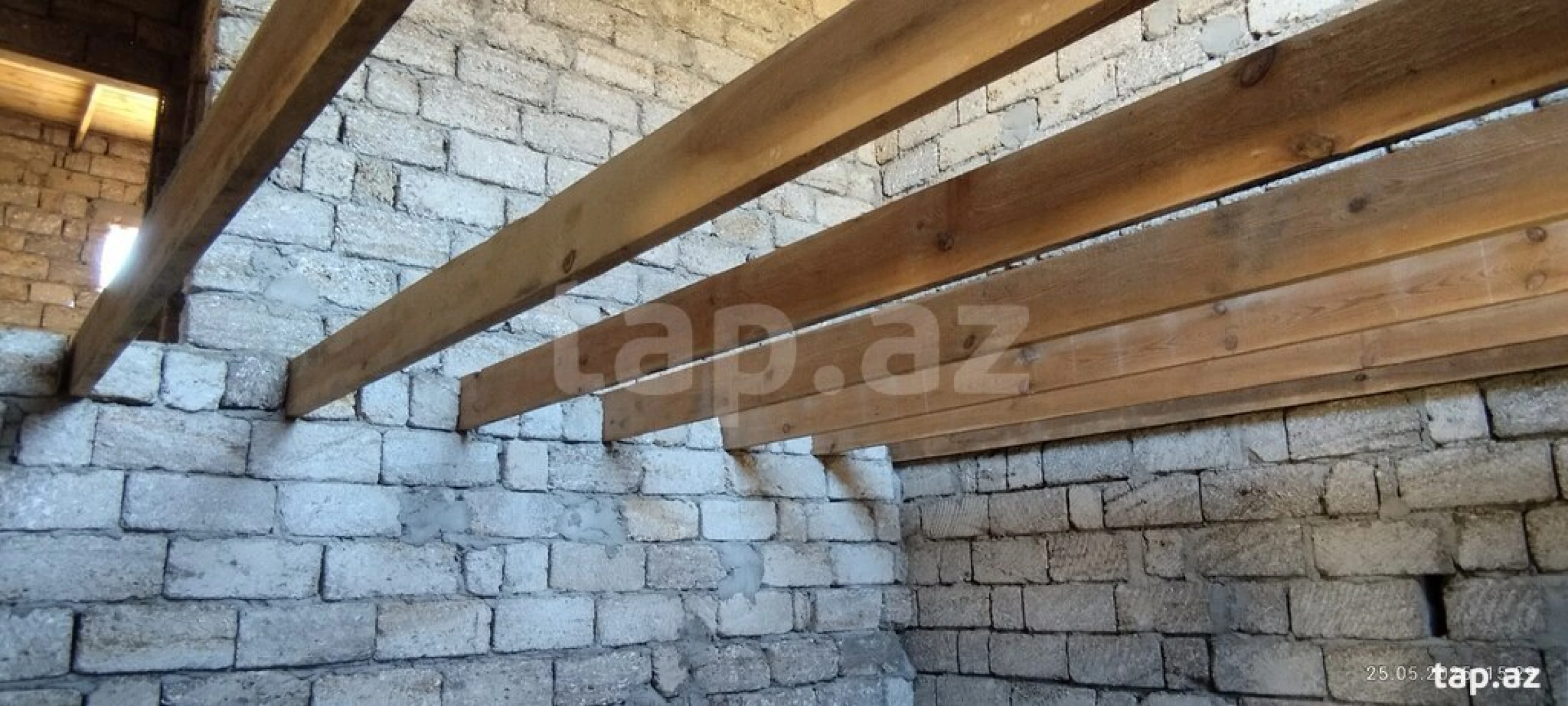 Satılır 4 otaqlı həyət evi