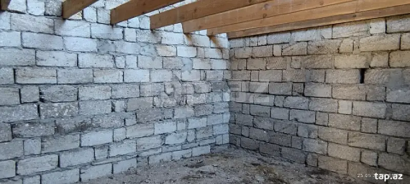 Satılır 4 otaqlı həyət evi