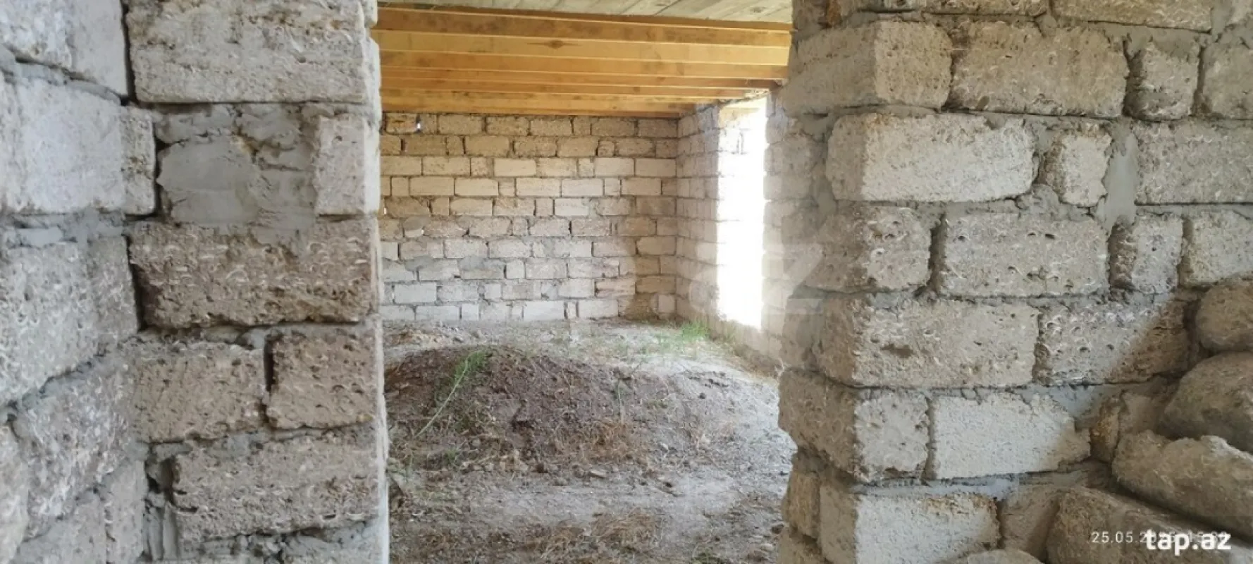 Satılır 4 otaqlı həyət evi