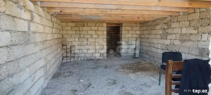 Satılır 4 otaqlı həyət evi