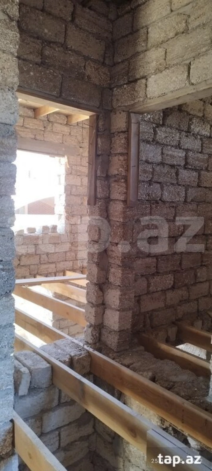 Satılır 4 otaqlı həyət evi