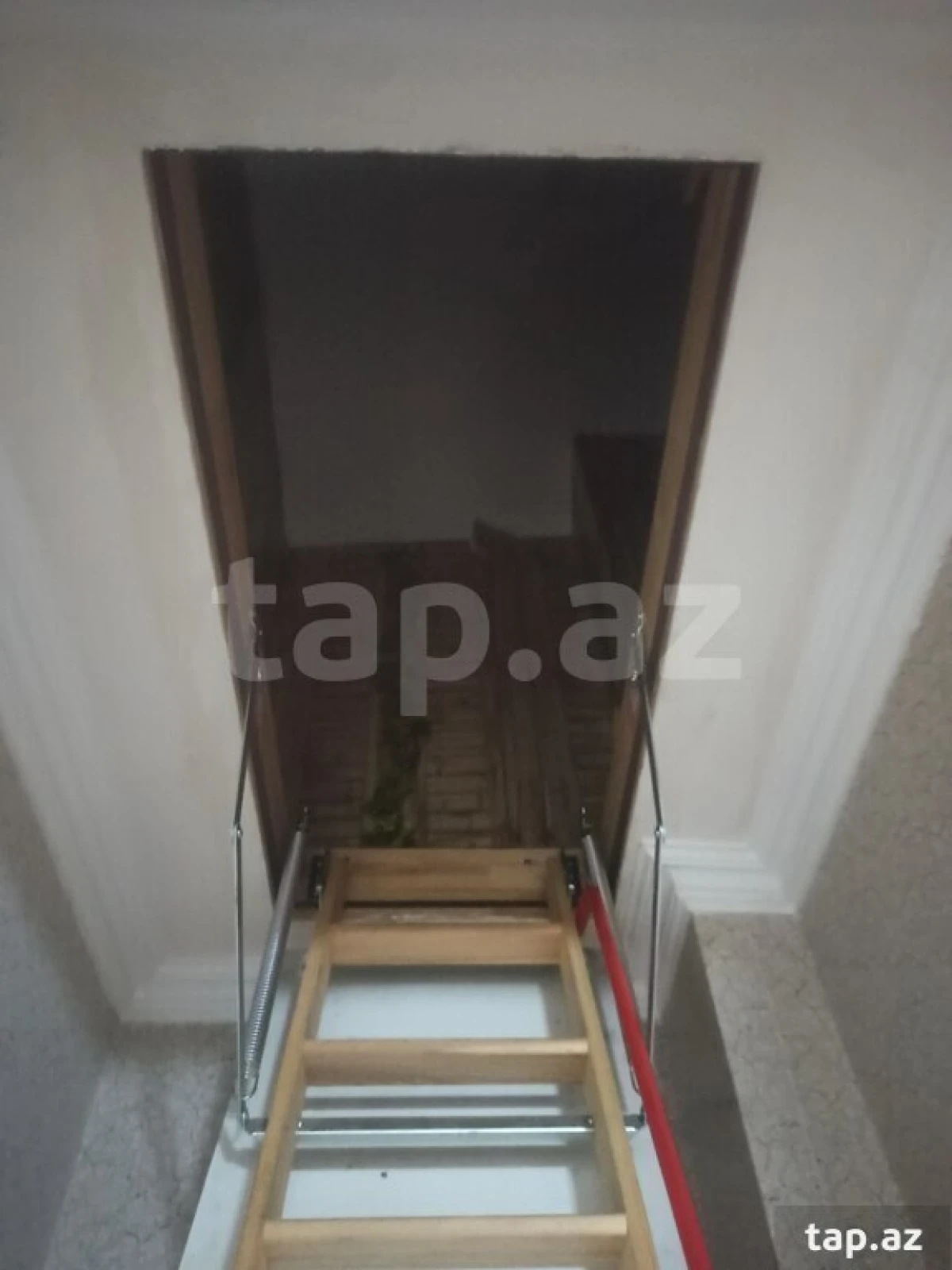 Kirayə verilir 2 otaqlı yeni tikili 56 m²