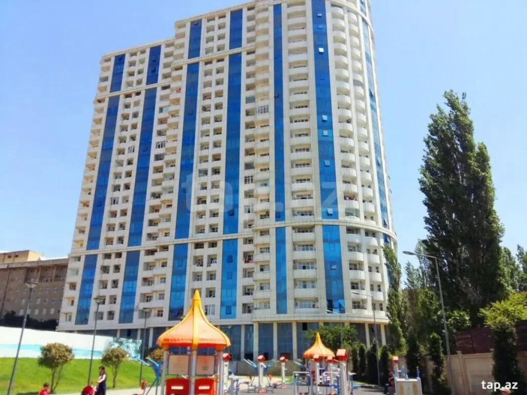 Satılır 4 otaqlı yeni tikili 175 m²