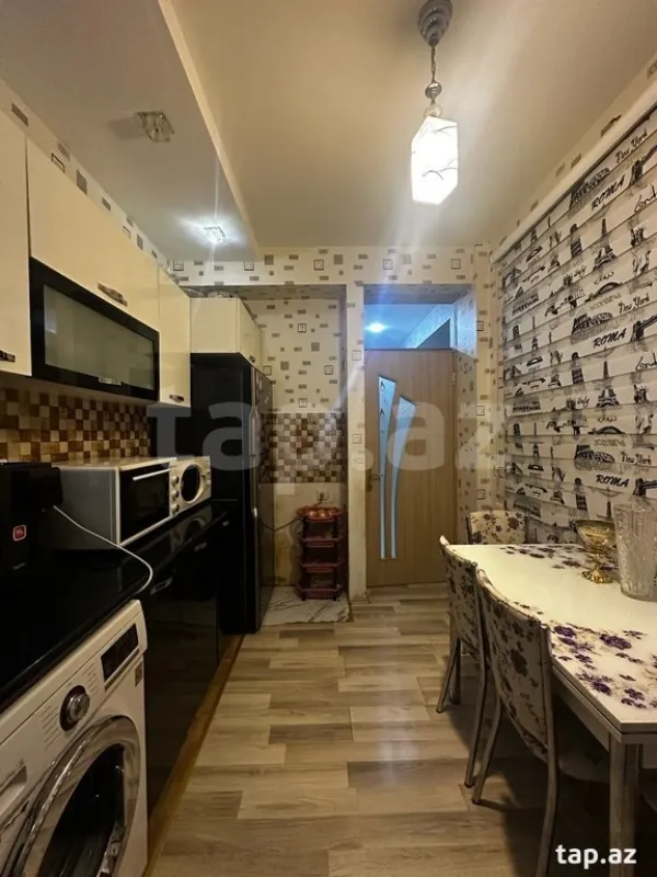 Satılır 2 otaqlı yeni tikili 60 m²