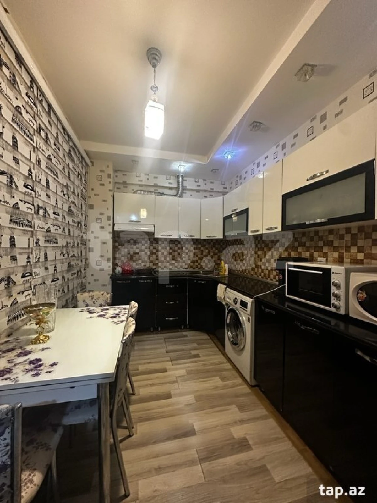 Satılır 2 otaqlı yeni tikili 60 m²