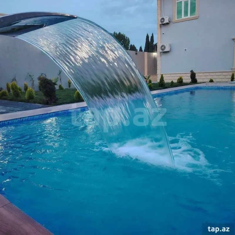 Kirayə verilir 6 otaqlı həyət evi