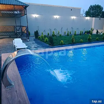 Kirayə verilir 6 otaqlı həyət evi