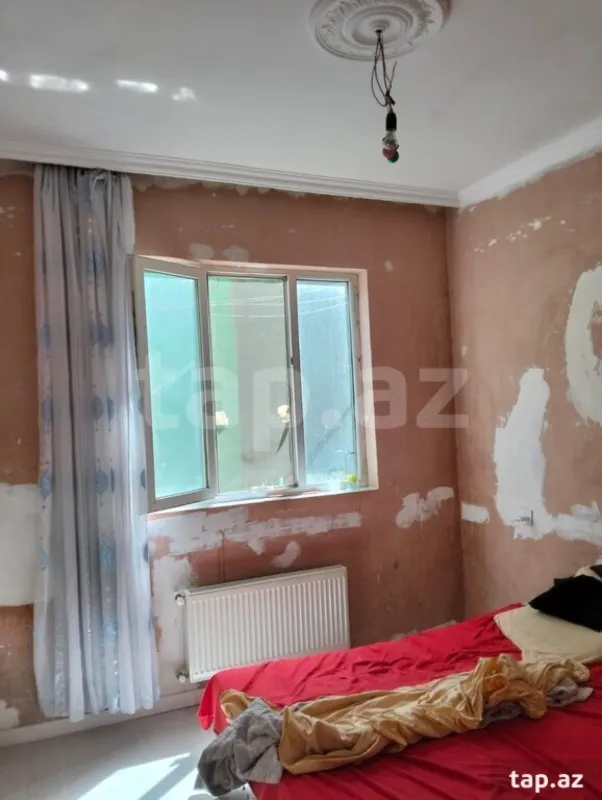 Satılır 4 otaqlı həyət evi 100 m²