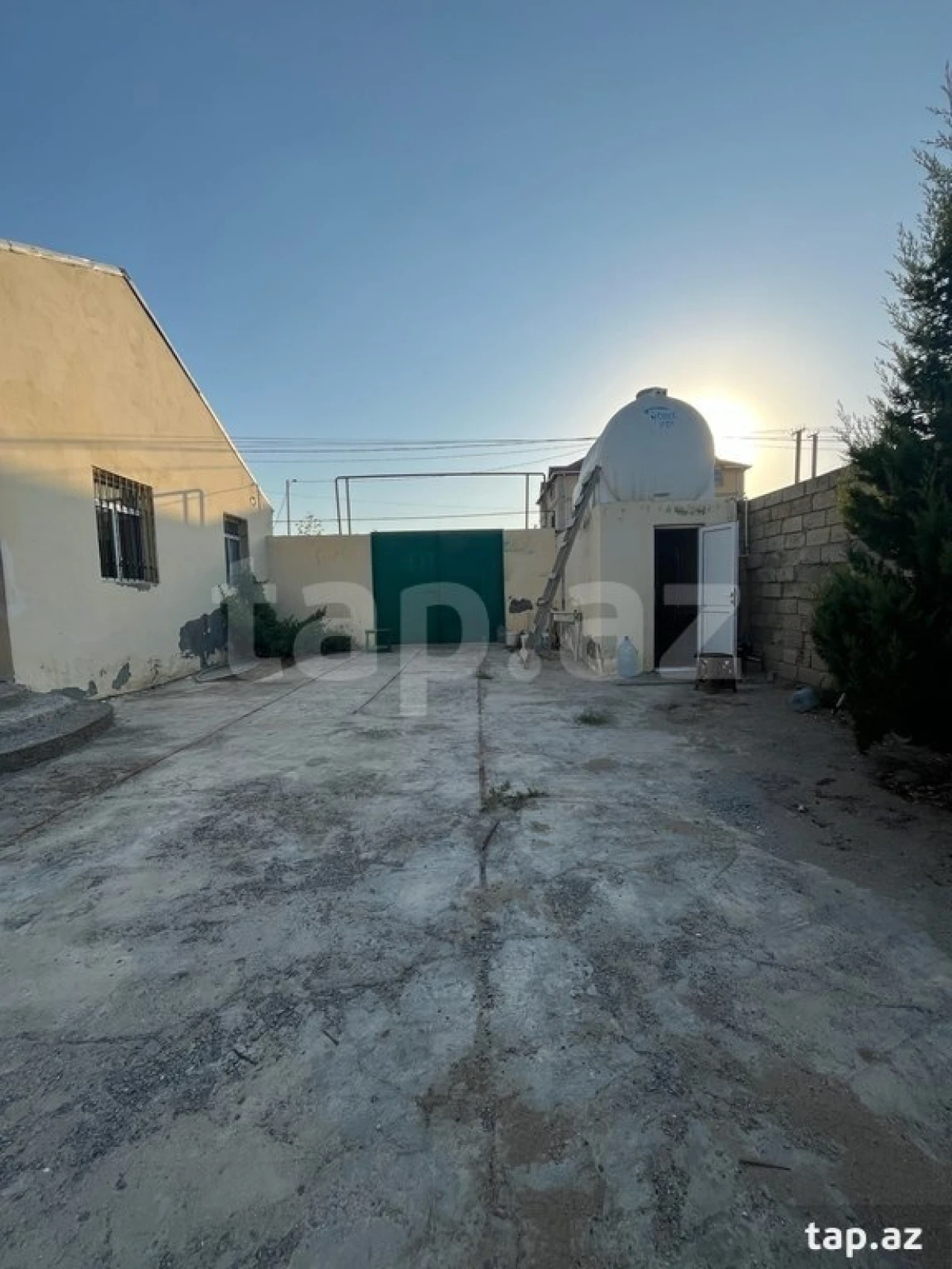 Satılır 3 otaqlı həyət evi