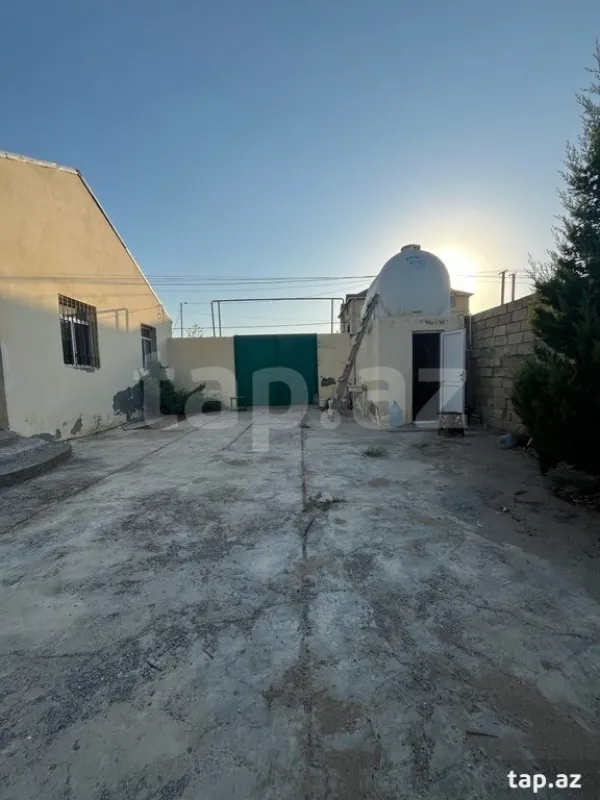 Satılır 3 otaqlı həyət evi