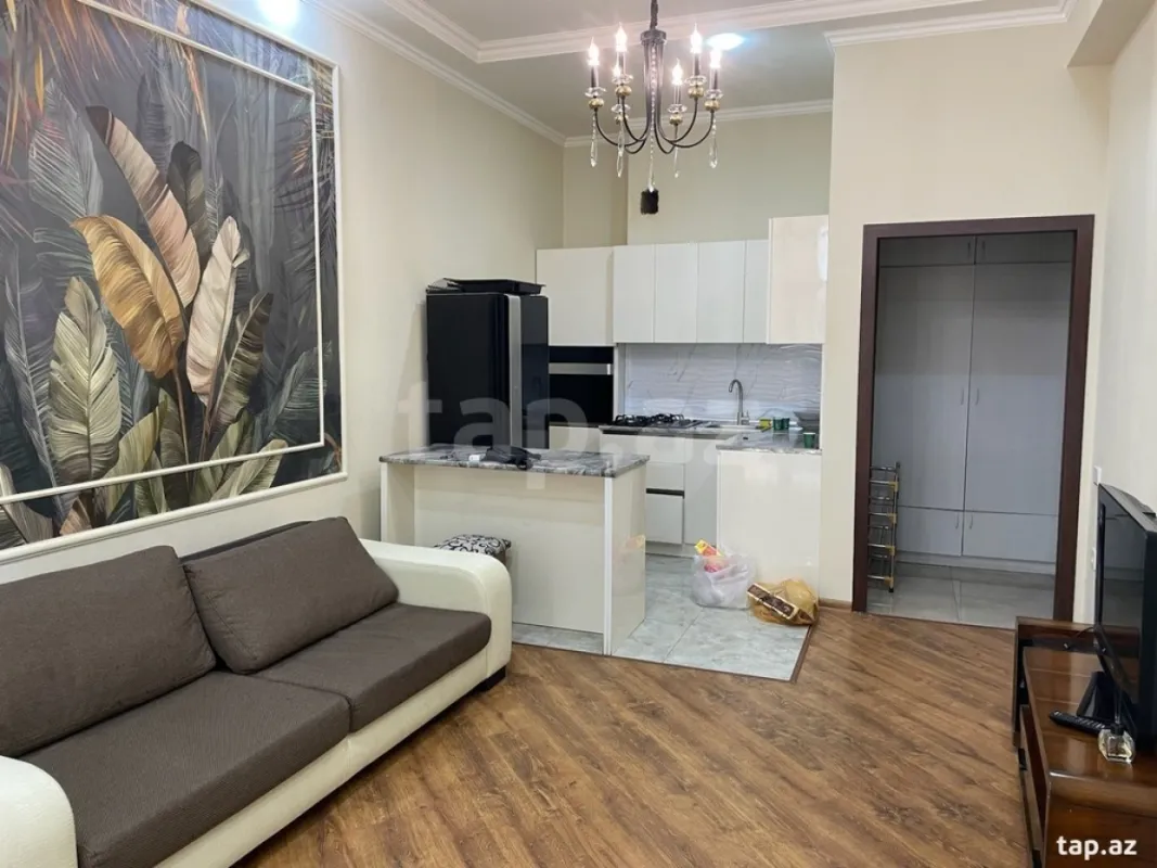 Kirayə verilir 2 otaqlı yeni tikili 75 m²