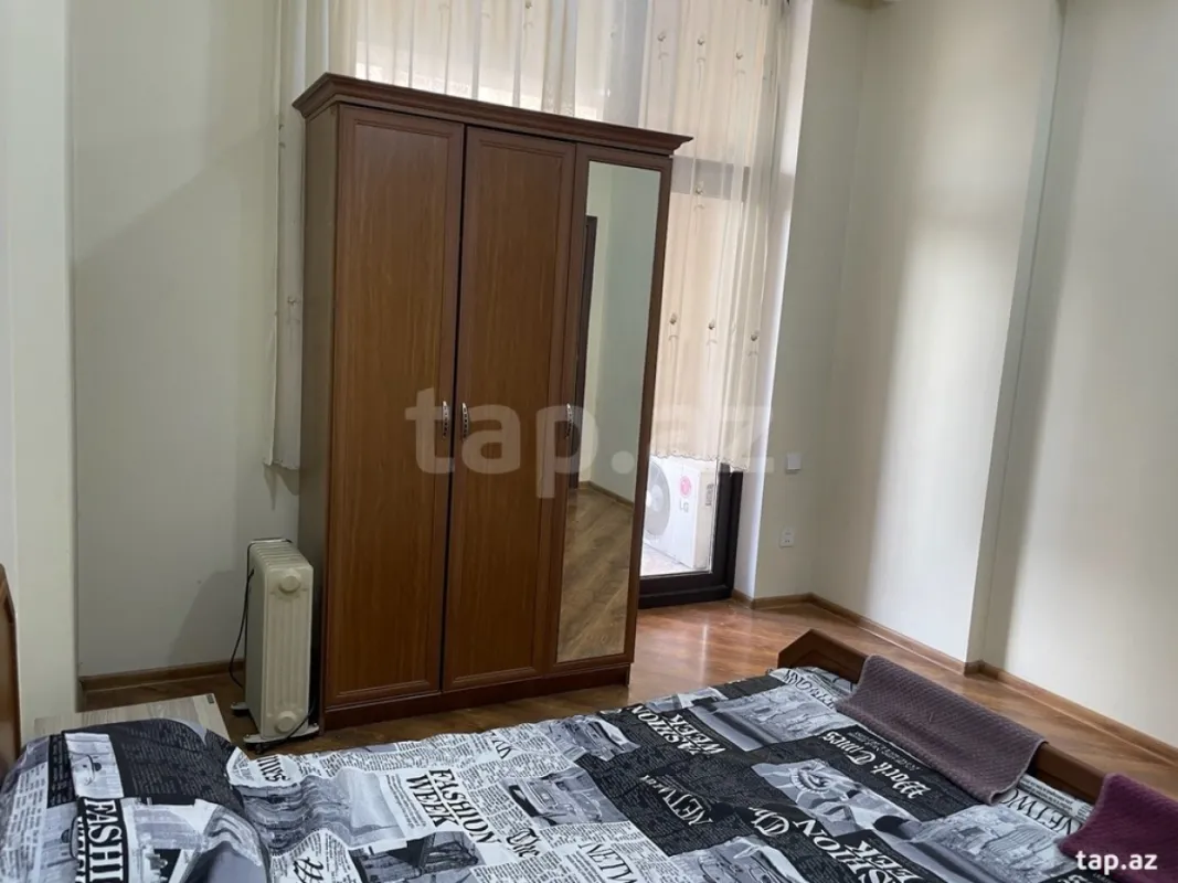 Kirayə verilir 2 otaqlı yeni tikili 75 m²