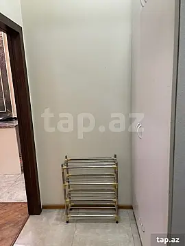 Kirayə verilir 2 otaqlı yeni tikili 75 m²