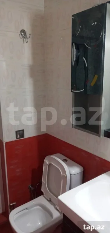 Satılır 5 otaqlı həyət evi