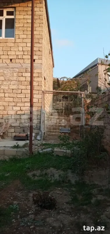 Satılır 5 otaqlı həyət evi