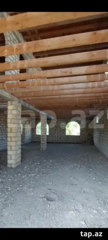 Satılır 7 otaqlı həyət evi