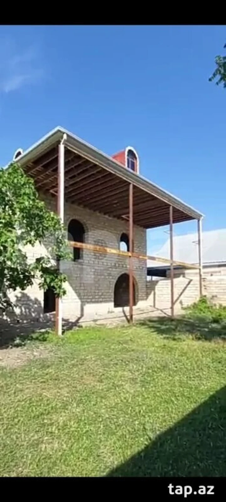 Satılır 7 otaqlı həyət evi