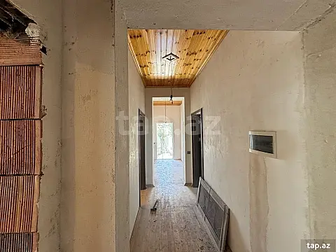 Satılır 4 otaqlı həyət evi