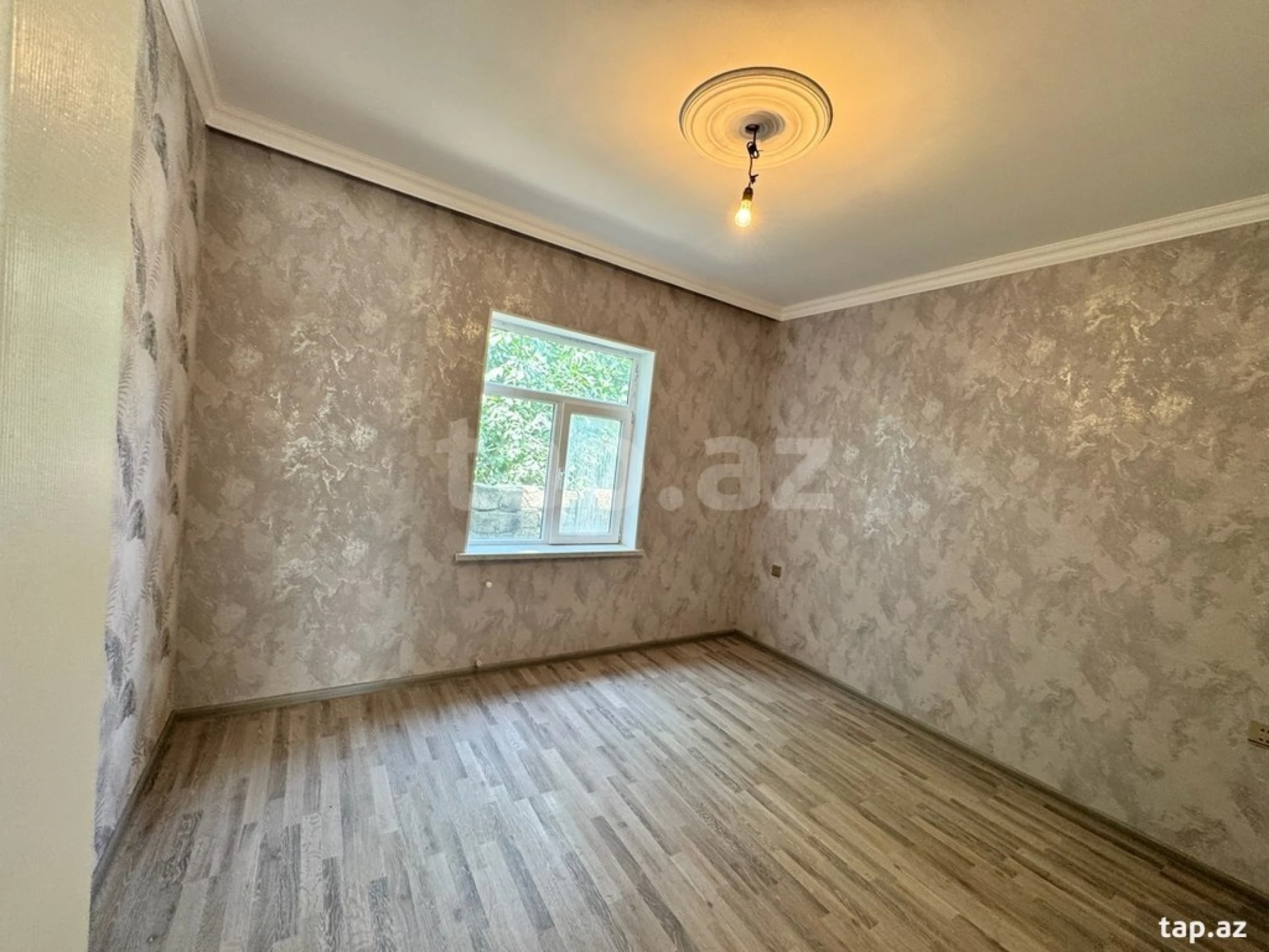 Satılır 3 otaqlı həyət evi