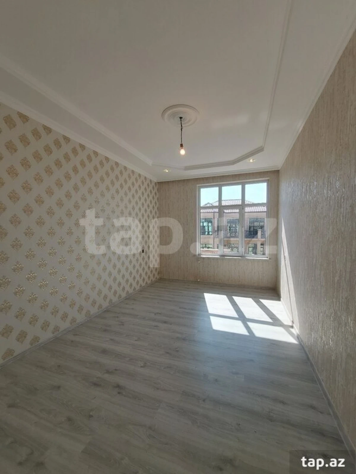 Satılır 4 otaqlı həyət evi