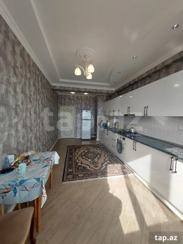 Satılır 3 otaqlı yeni tikili 134 m²
